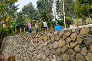 Makam Sempat Longsor, Tebing Penahan Tanah Dibangun di RW 7 Cipaku Bogor